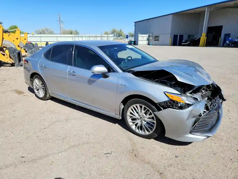 4T1B21HK9JU002107 2018 TOYOTA CAMRY SOLA-3