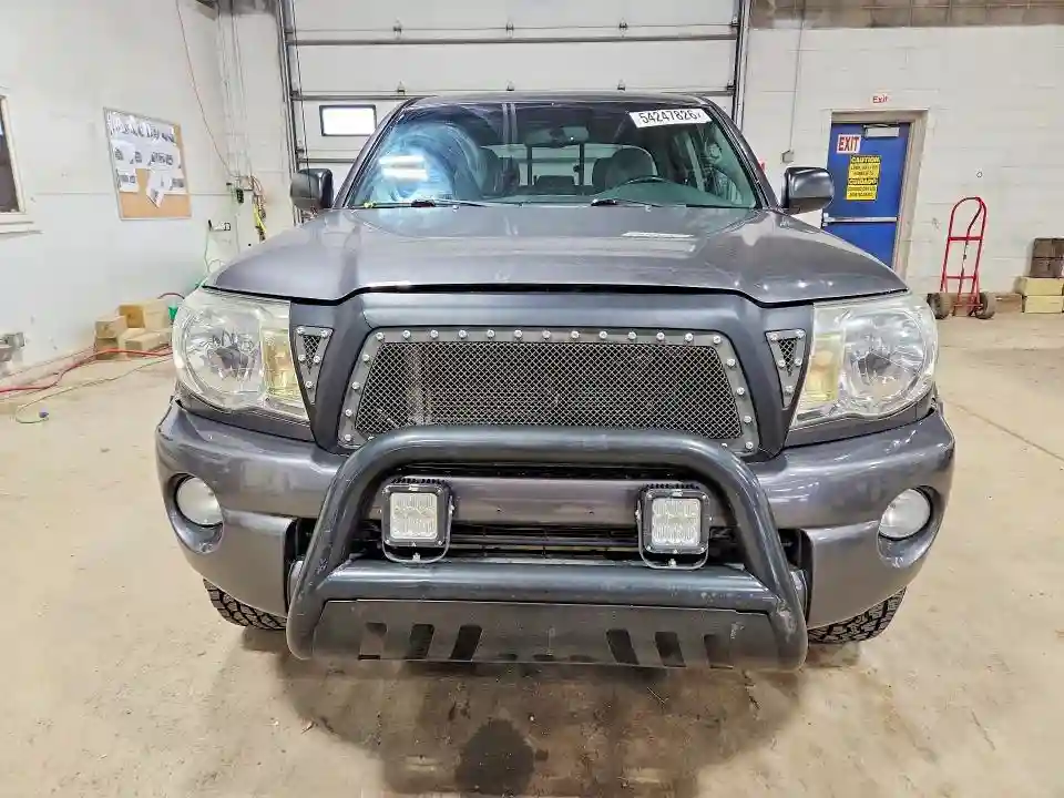 3TMLU4EN0BM064472 2011 TOYOTA TACOMA-4