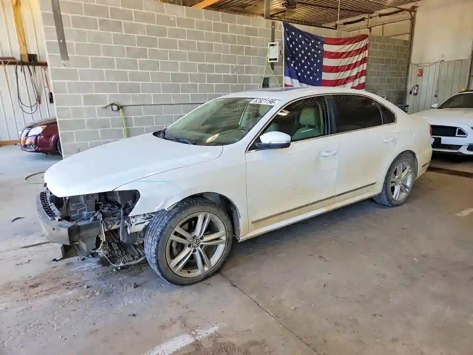 1VWBN7A38EC079674 2014 VOLKSWAGEN PASSAT-0