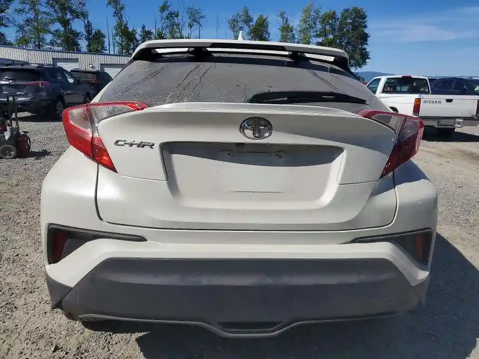 NMTKHMBX3JR002972 2018 TOYOTA C-HR-5