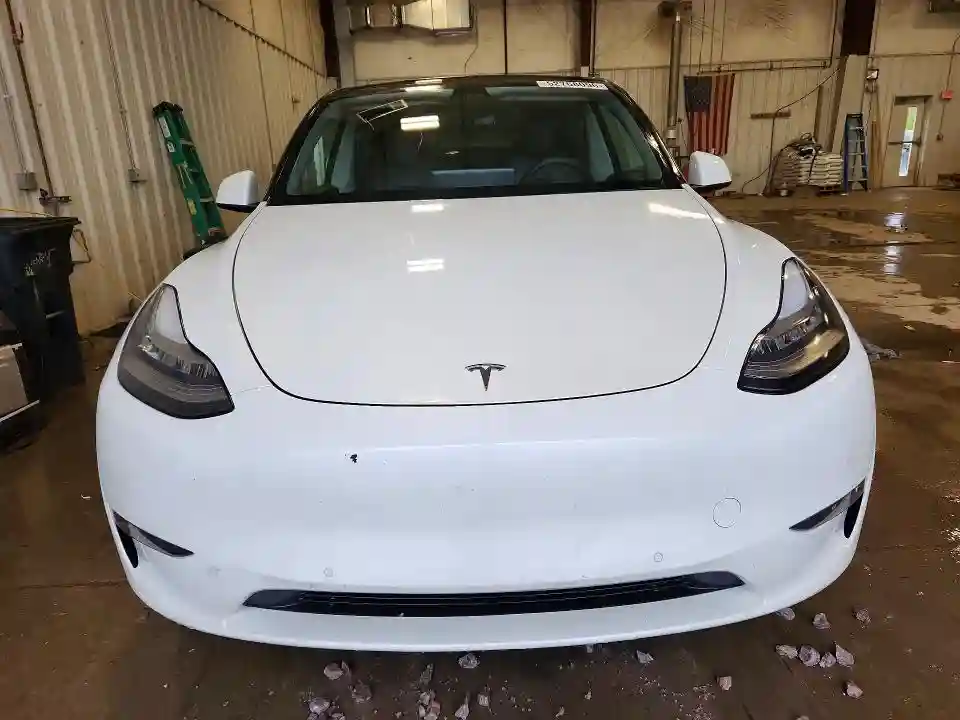 5YJYGDEE0MF190416 2021 TESLA MODEL Y-4
