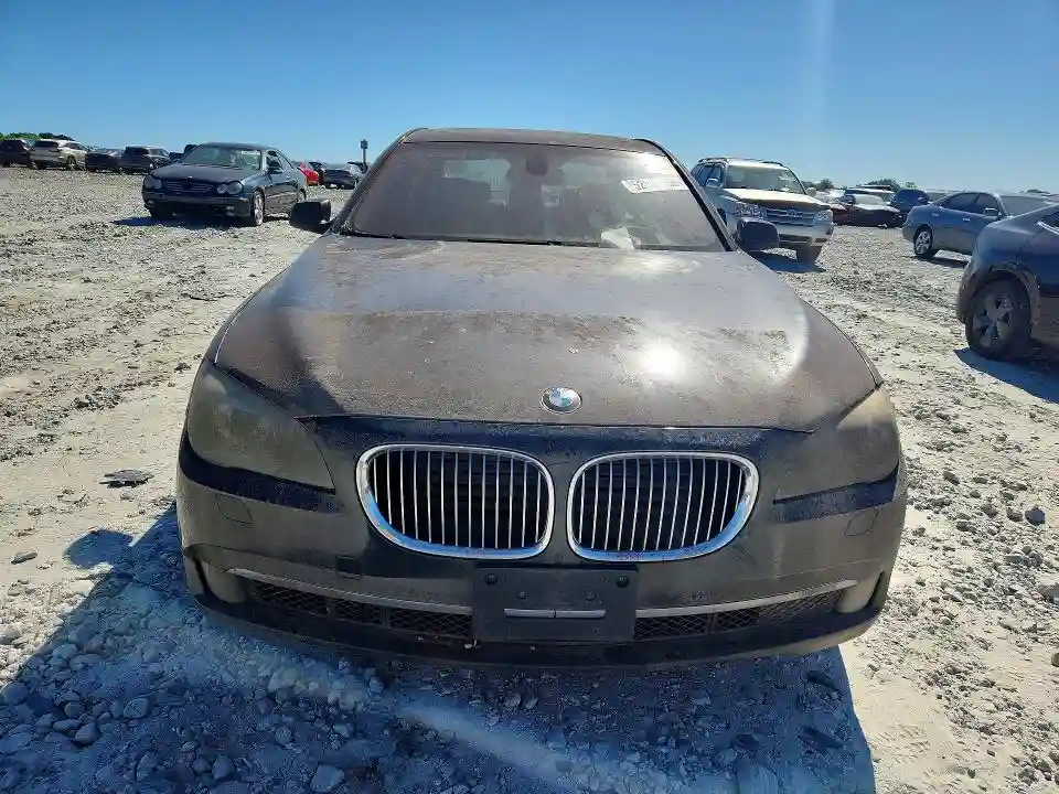 WBAKX6C56BC197110 2011 BMW 7 SERIES-4