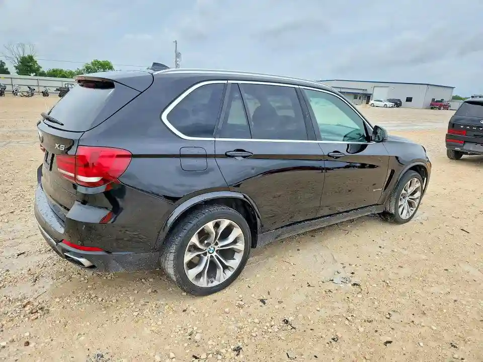 5UXKR2C56J0X09291 2018 BMW X5-2