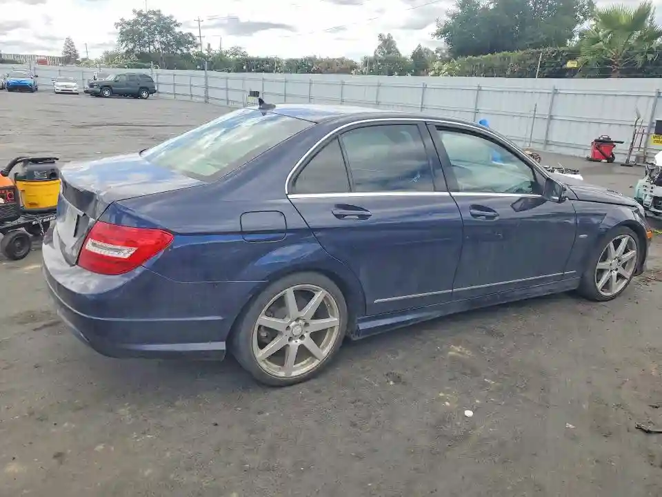 WDDGF4HBXCA629764 2012 MERCEDES-BENZ C-CLASS-2