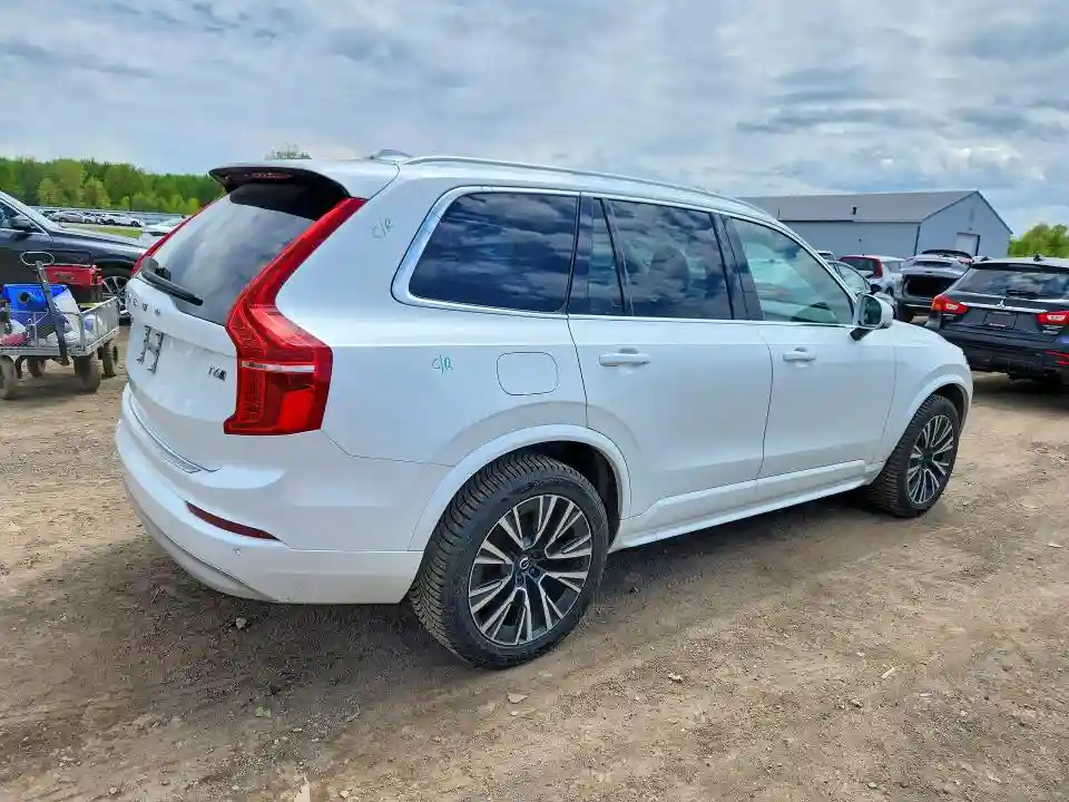 YV4A22PK5N1818064 2022 VOLVO XC90-2