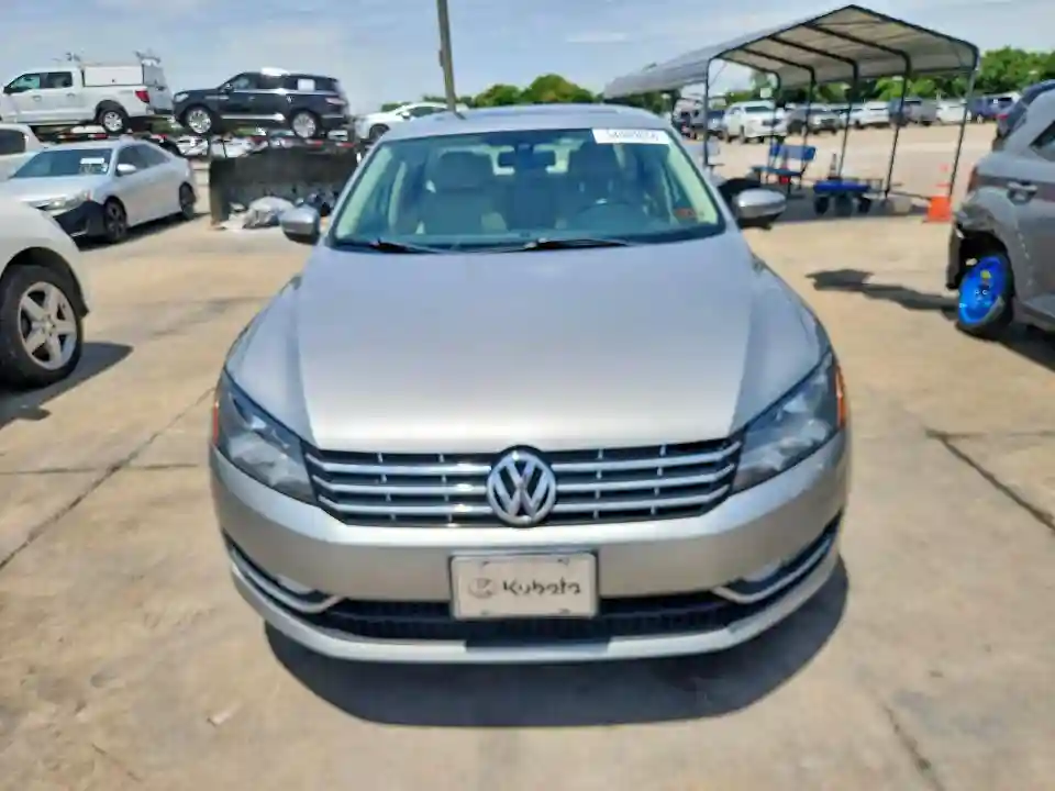 1VWBN7A33EC102391 2014 VOLKSWAGEN PASSAT-4