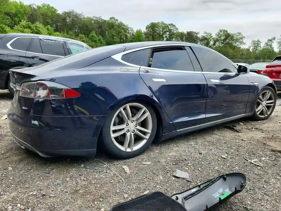 5YJSA1H22FFP74892 2015 TESLA MODEL S-2