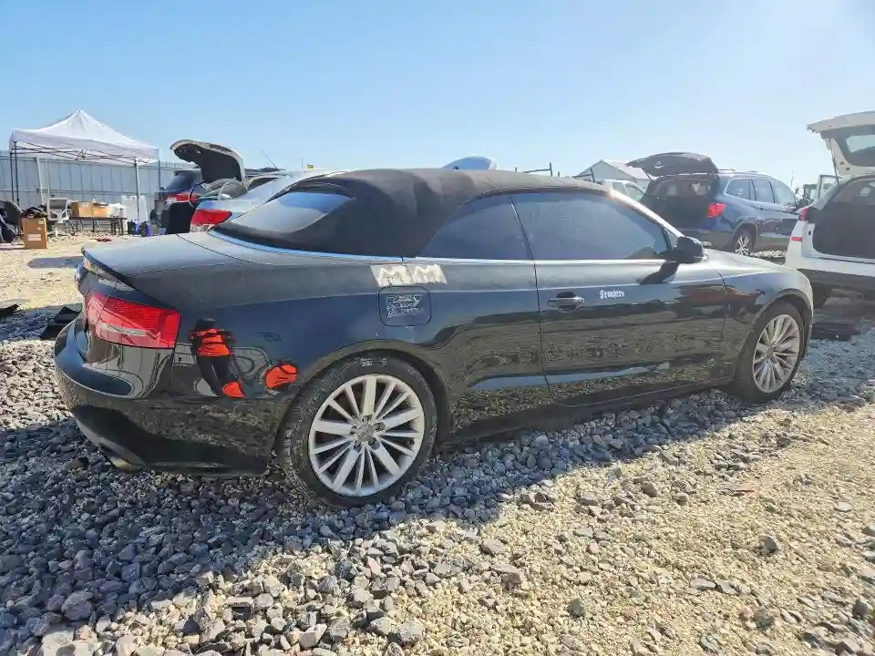 WAULFAFH5CN001700 2012 AUDI A5-2