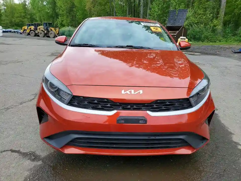 3KPF24AD1NE437579 2022 KIA FORTE LXS-4