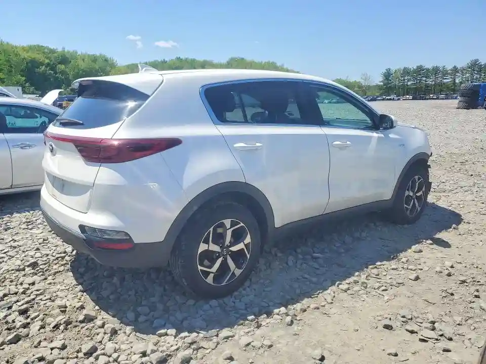 KNDPMCAC5N7984743 2022 KIA SPORTAGE-2