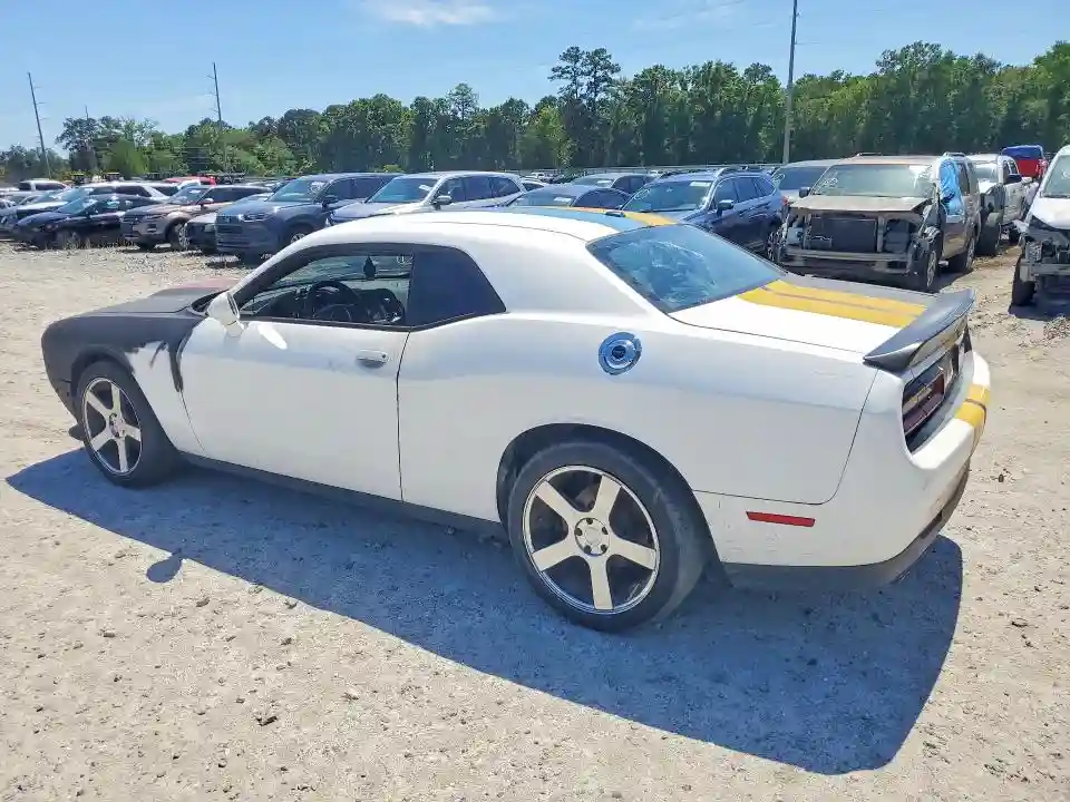 2C3CDZAG0FH758382 2015 DODGE CHALLENGER-1