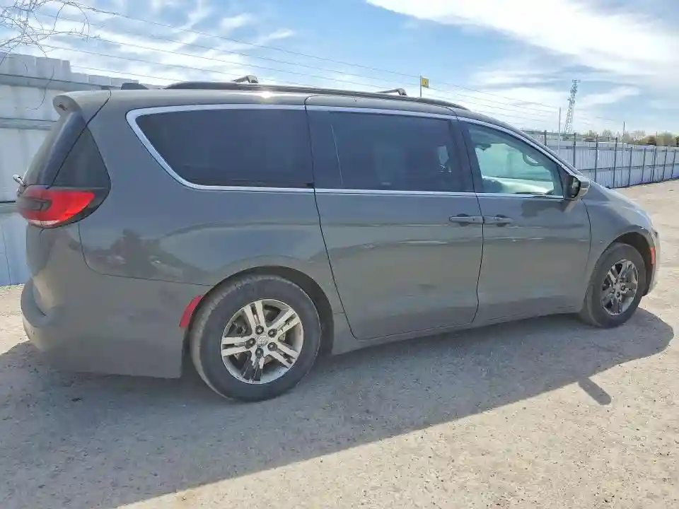2C4RC1BG5NR106083 2022 CHRYSLER PACIFICA-2