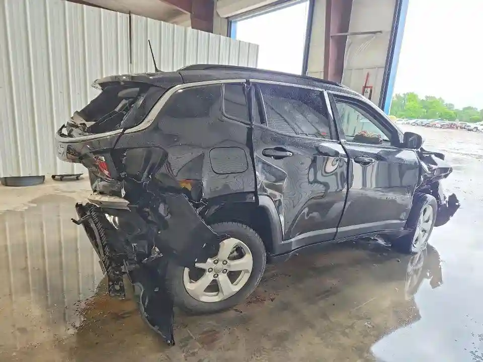 3C4NJCBB8KT855604 2019 JEEP COMPASS-2