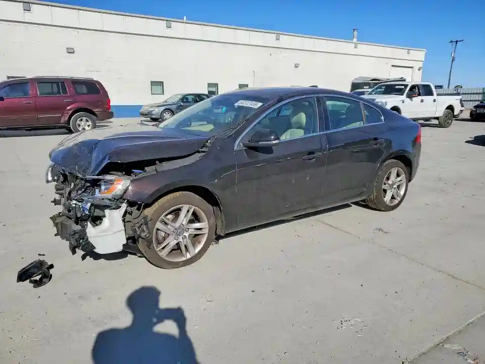 YV1612FS4E1299127 2014 VOLVO S60-0