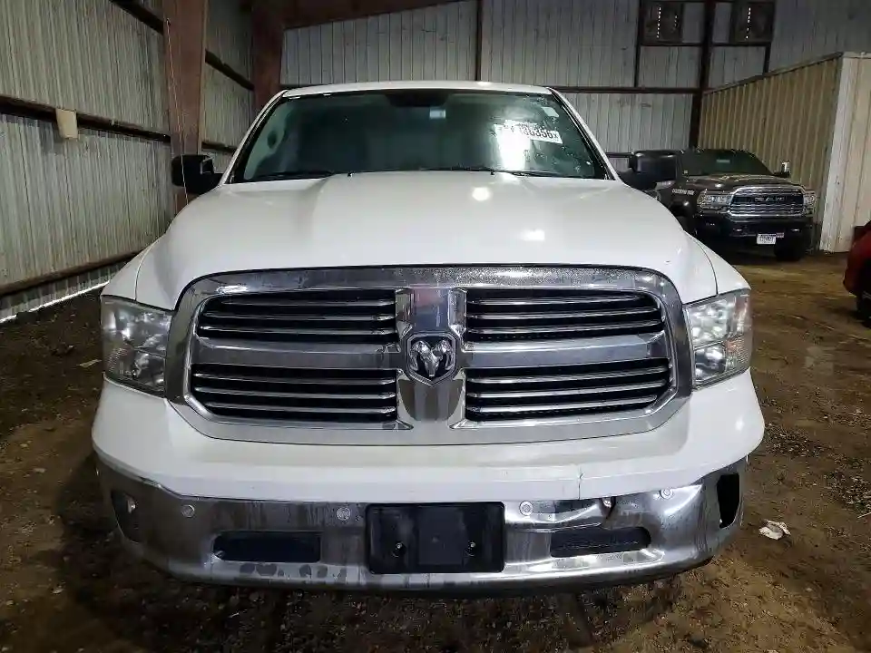 1C6RR6LT4KS529648 2019 RAM 1500-4