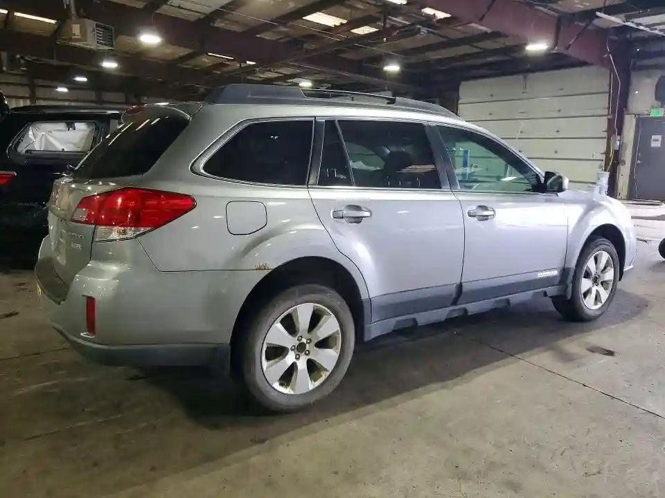 4S4BRBCC5B3364699 2011 SUBARU OUTBACK-2