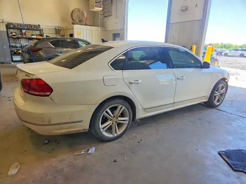 1VWBN7A38EC079674 2014 VOLKSWAGEN PASSAT-2