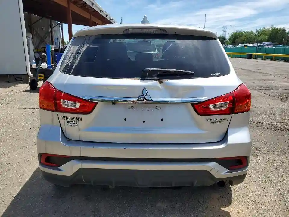 JA4AR3AU4JU025033 2018 MITSUBISHI OUTLANDER-5