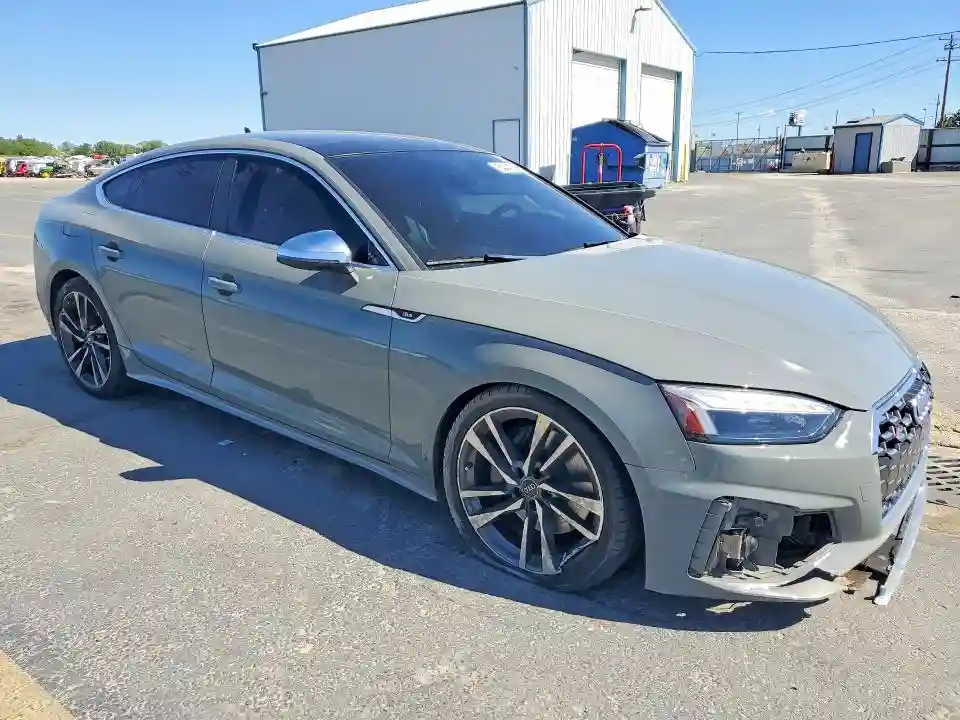 WAUC4CF55NA034715 2022 AUDI S5/RS5-3