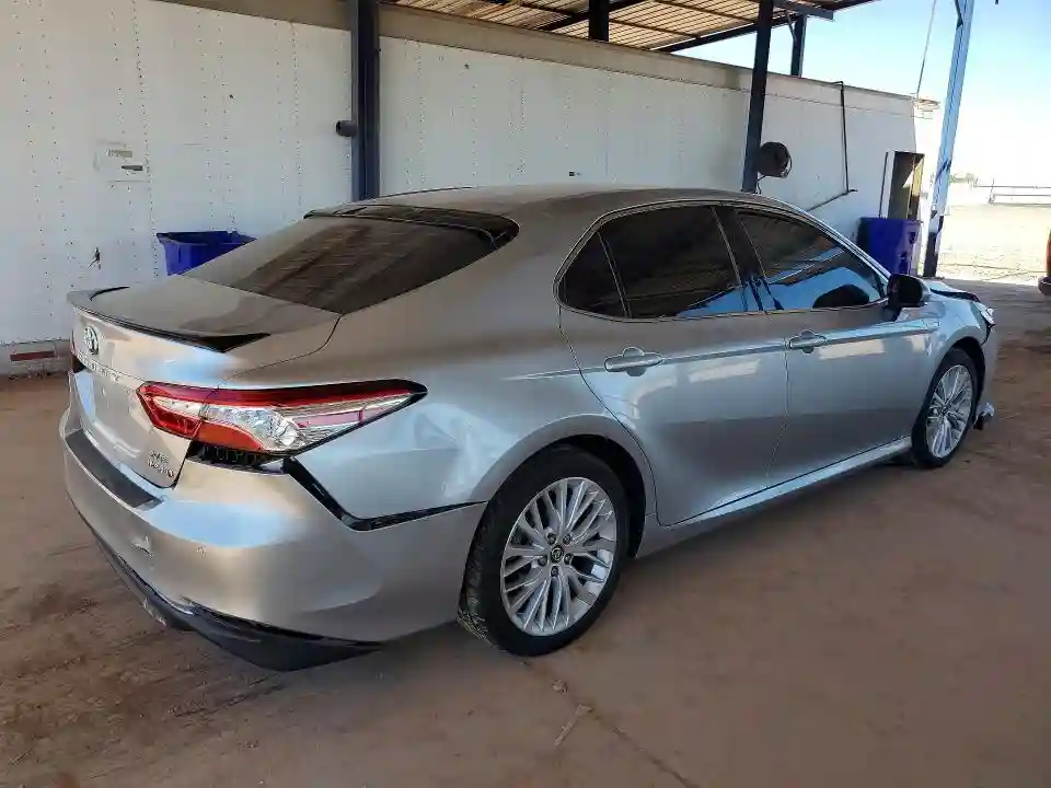 4T1B21HK9JU504423 2018 TOYOTA CAMRY SOLA-2