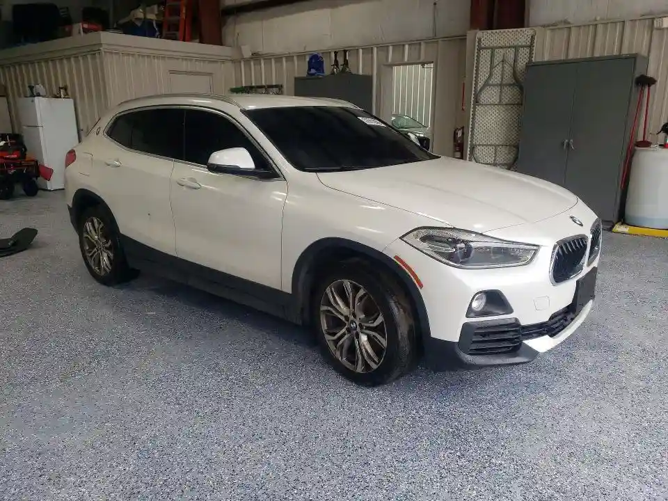 WBXYJ5C39JEF77980 2018 BMW X2-3