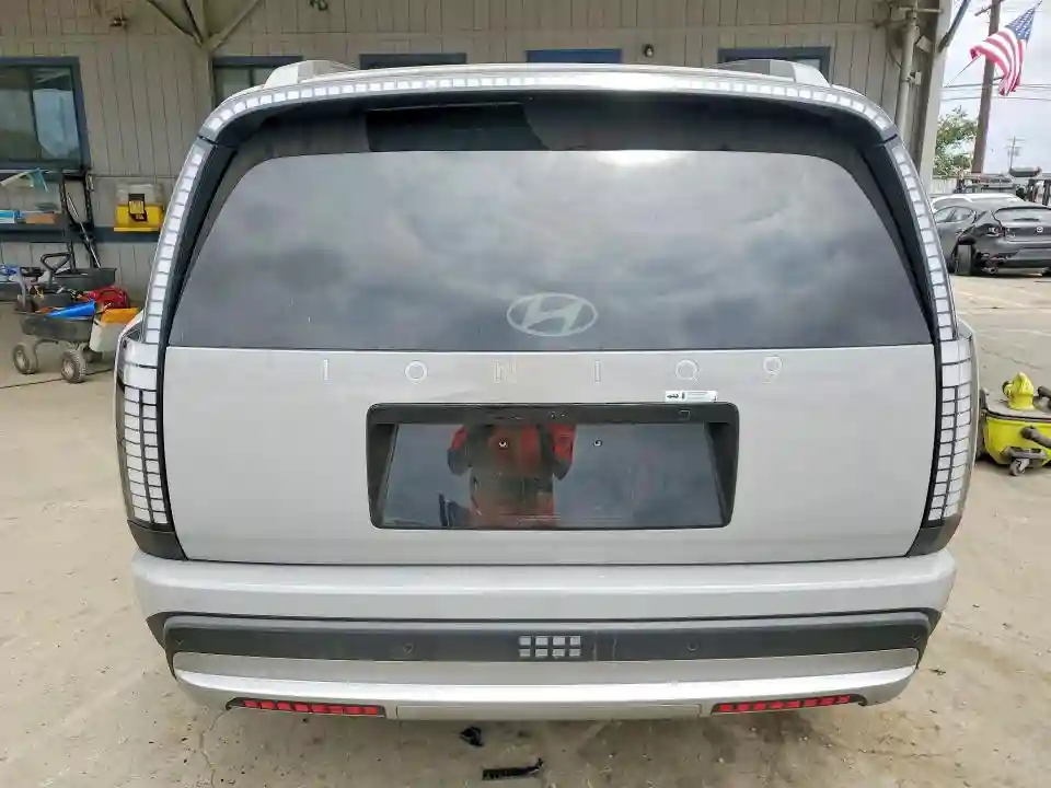 7YAMS5S10TY010413 2026 HYUNDAI IONIQ 9 S-5