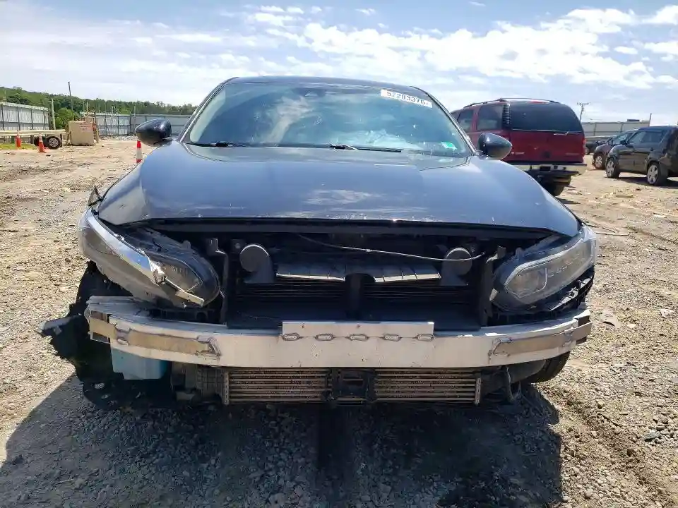1HGCV1F49JA261879 2018 HONDA ACCORD-4