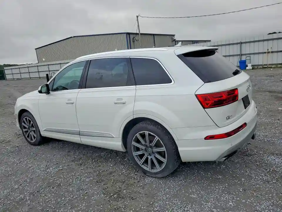 WA1VAAF78HD015230 2017 AUDI Q7-1