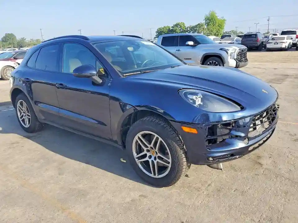 WP1AA2A51JLB08181 2018 PORSCHE MACAN-3
