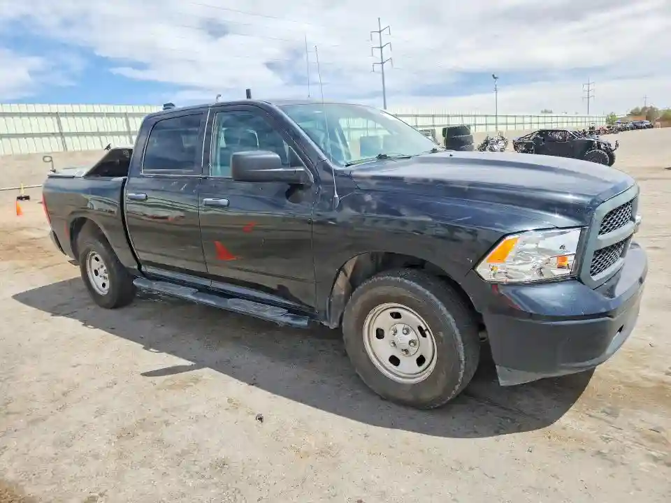 1C6RR7XTXHS818879 2017 RAM 1500-3