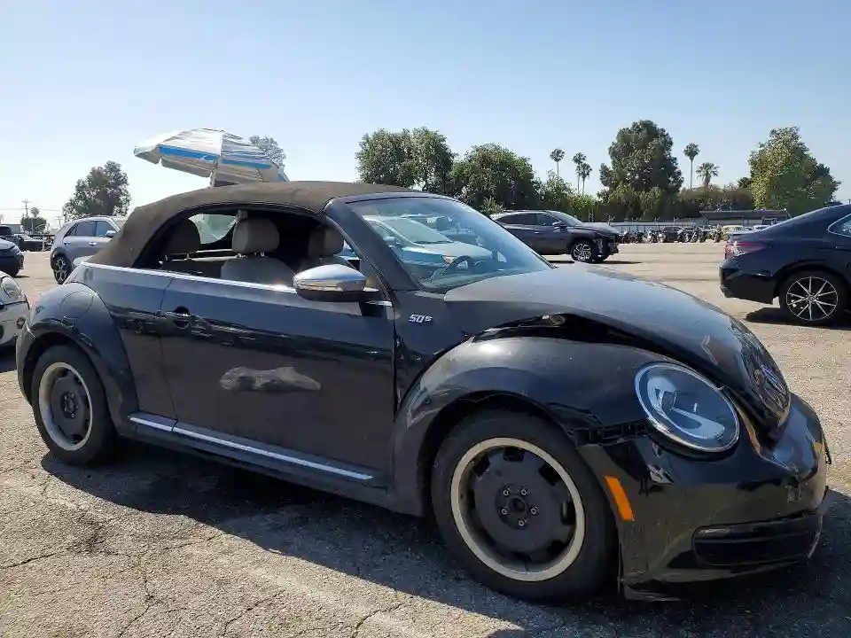 3VW5P7AT8DM804906 2013 VOLKSWAGEN BEETLE-3