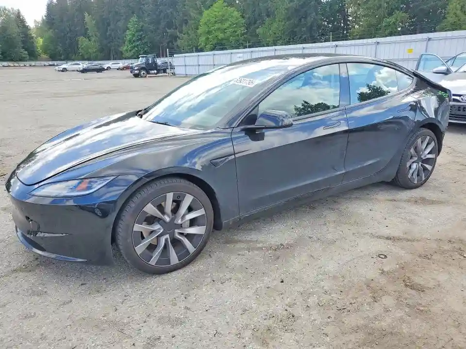 5YJ3E1EA1RF768932 2024 TESLA MODEL 3-0