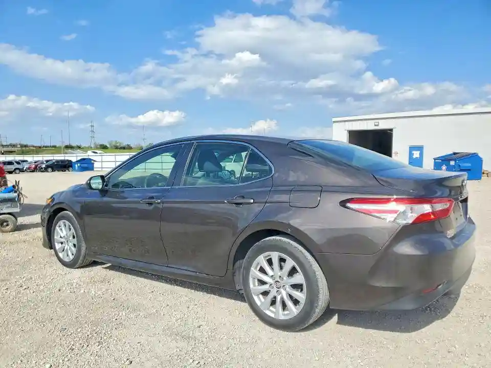 JTNB11HK2J3043266 2018 TOYOTA CAMRY-1