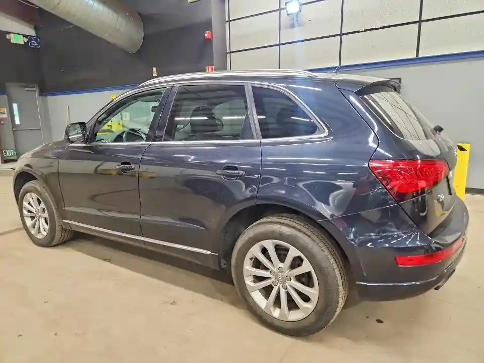 WA1CFAFPXDA015606 2013 AUDI Q5-1