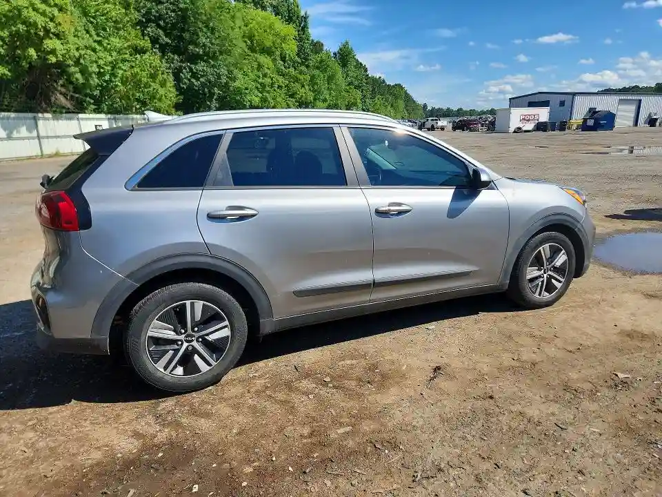 KNDCB3LC1N5546301 2022 KIA NIRO LXS S-2