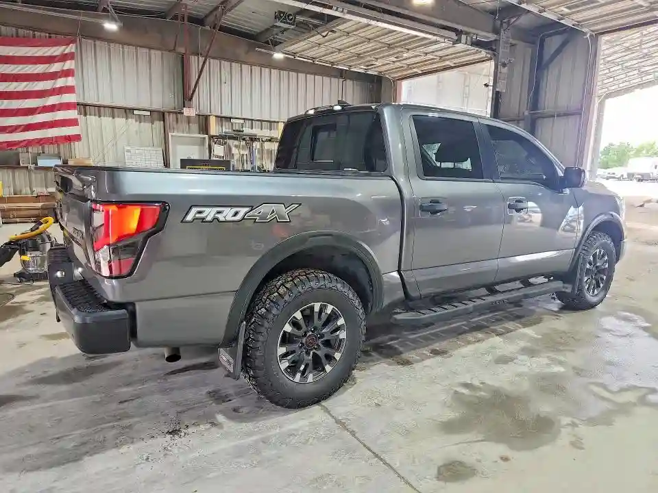1N6AA1EDXPN104072 2023 NISSAN TITAN-2