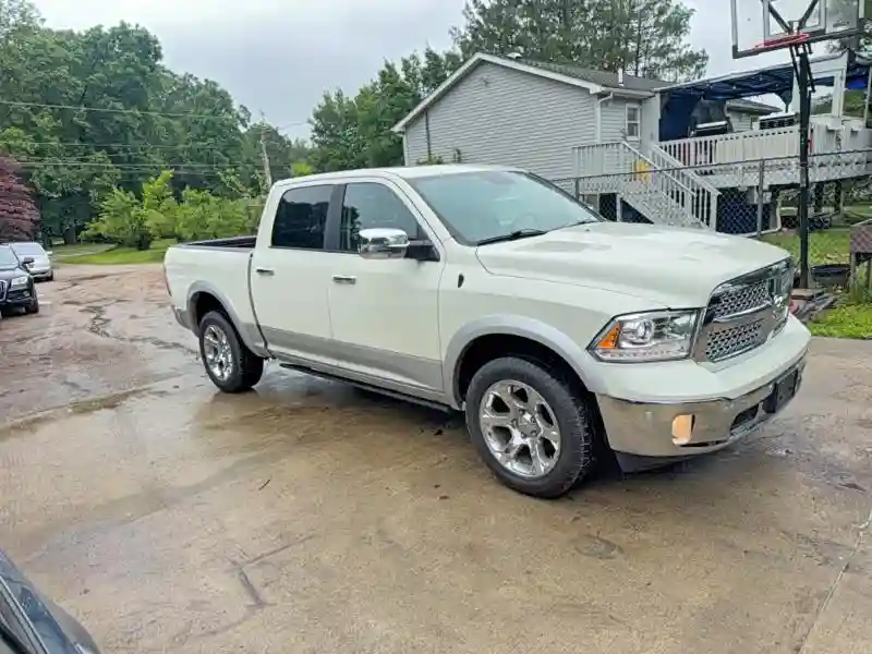 1C6RR7NM9JS254451 2018 RAM 1500-0