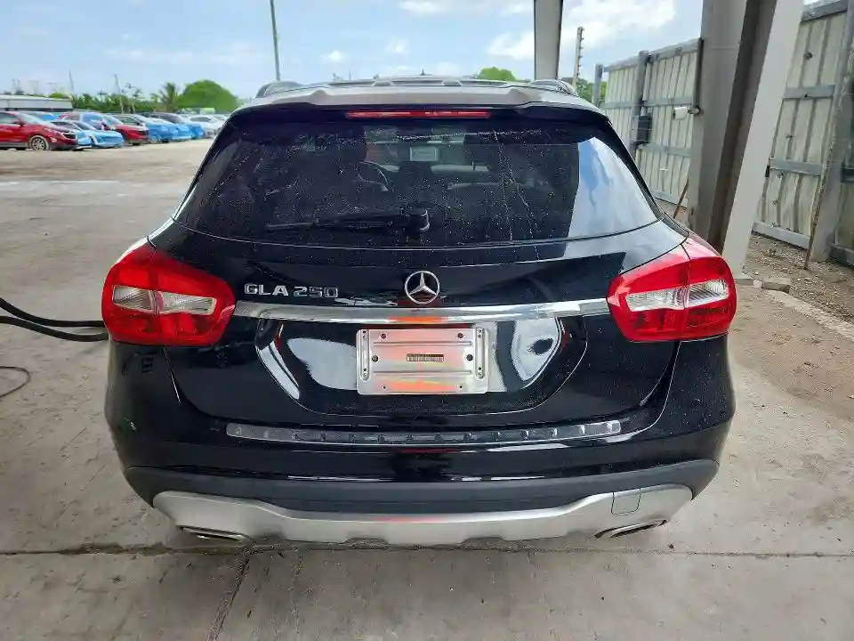 WDCTG4EB2JJ478517 2018 MERCEDES-BENZ GLA-CLASS-5