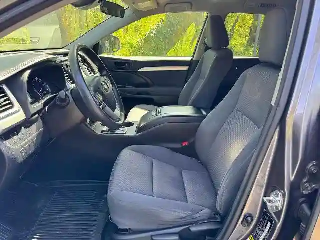 5TDBZRFH5HS453930 2017 TOYOTA HIGHLANDER-4
