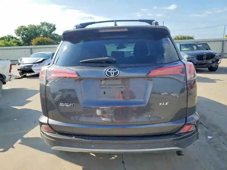 2T3WFREV0JW418492 2018 TOYOTA RAV4-5