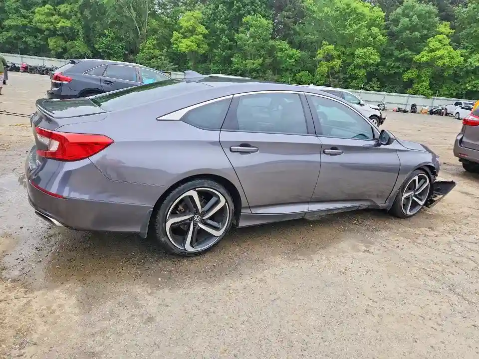 1HGCV1F36JA010969 2018 HONDA ACCORD-2