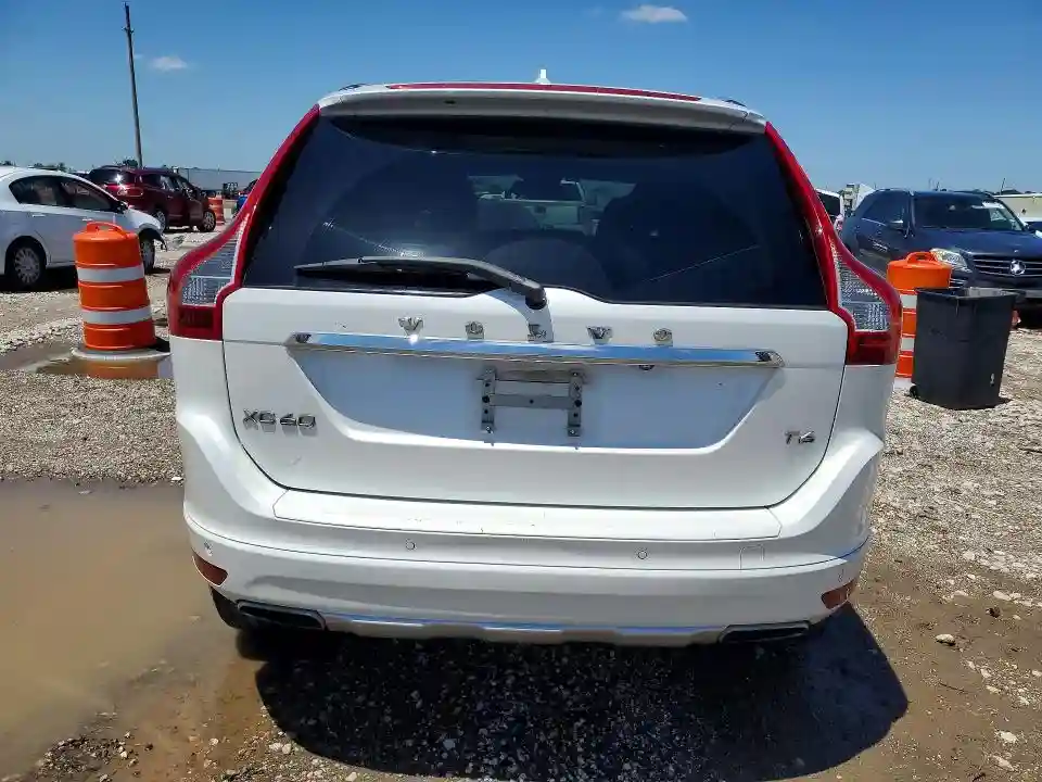 YV449MDD5F2623233 2015 VOLVO XC60-5