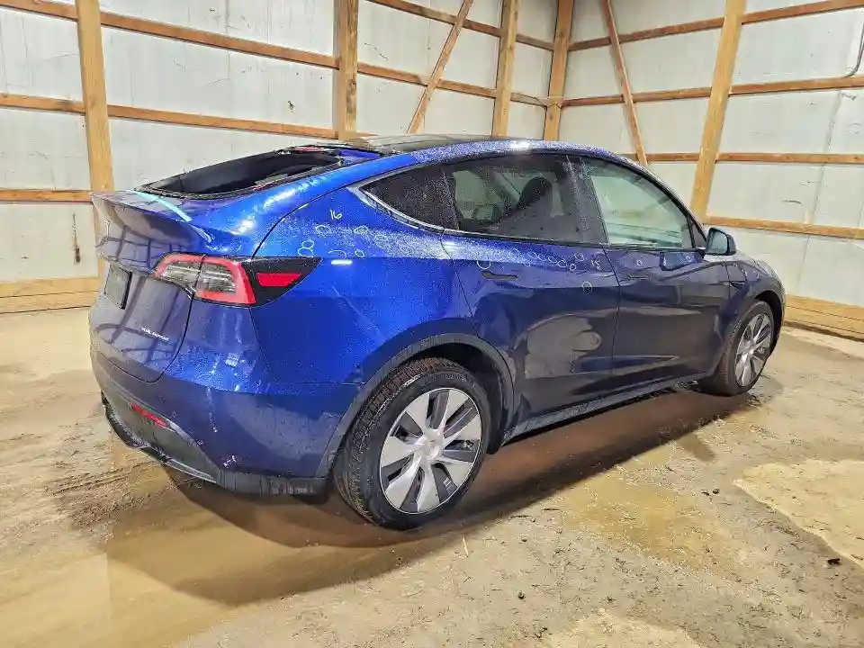 7SAYGDEE7NA016621 2022 TESLA MODEL Y-2