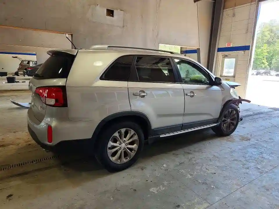 5XYKU4A73FG632641 2015 KIA BORREGO-2