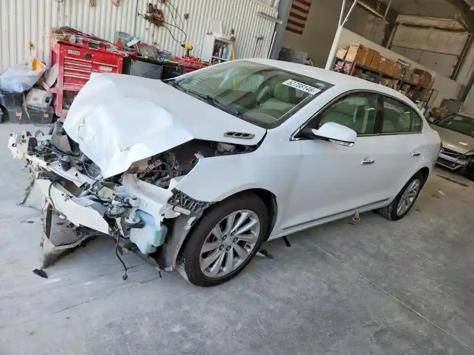 1G4GB5G33GF158311 2016 BUICK LACROSSE-0