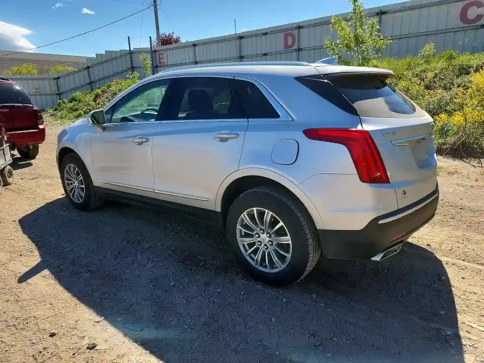 1GYKNBRS4HZ257206 2017 CADILLAC XT5-1