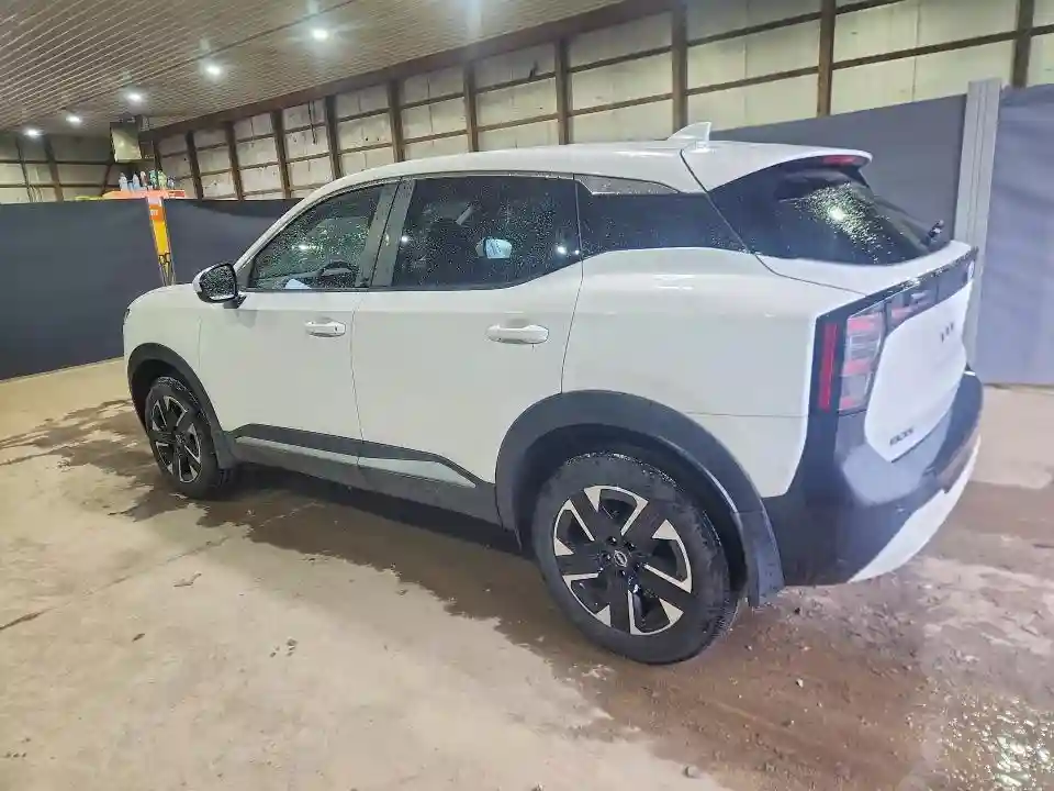 3N8AP6CB5SL317363 2025 NISSAN KICKS-1