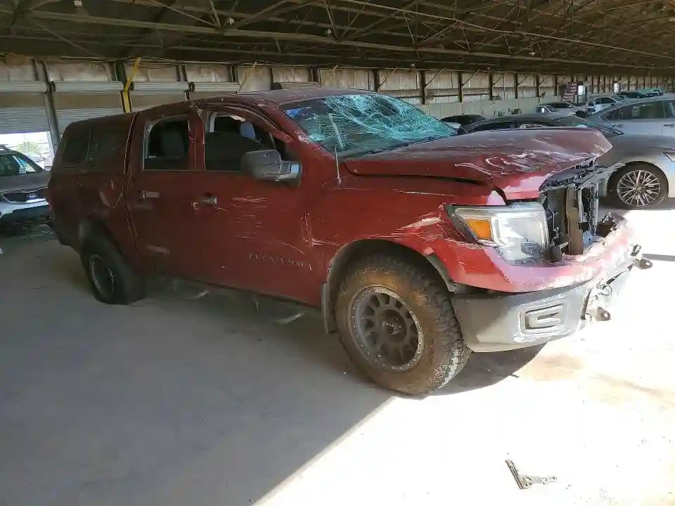 1N6AA1EJ9JN501656 2018 NISSAN TITAN-3