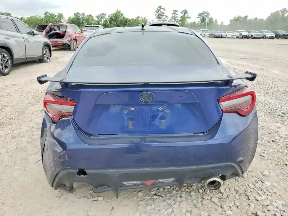 JF1ZNAE18J9700464 2018 TOYOTA 86-5