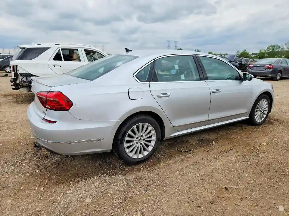 1VWBT7A39GC024630 2016 VOLKSWAGEN PASSAT-2